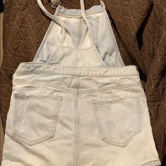 Overall dress - Picture 2 of 3